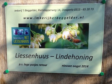 Liessenhuus - Linde honing. Op verschillende plekken te koop, ook op de boerderij.